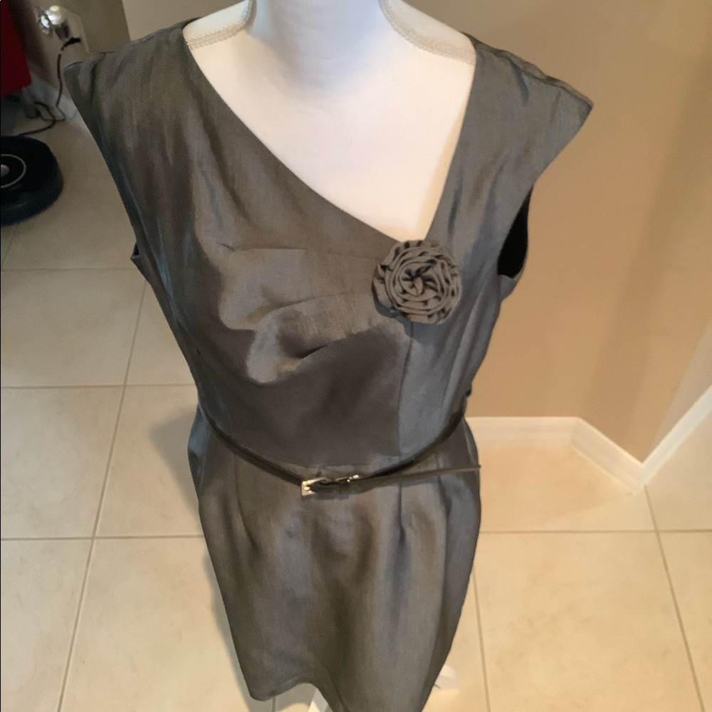 Studio I Dress - Picture 2 of 5